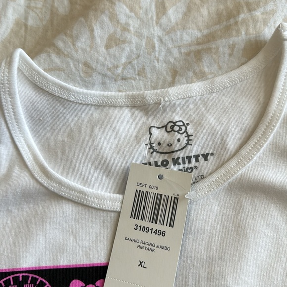 Hello Kitty White Crop Tank Top XL - Picture 4 of 6